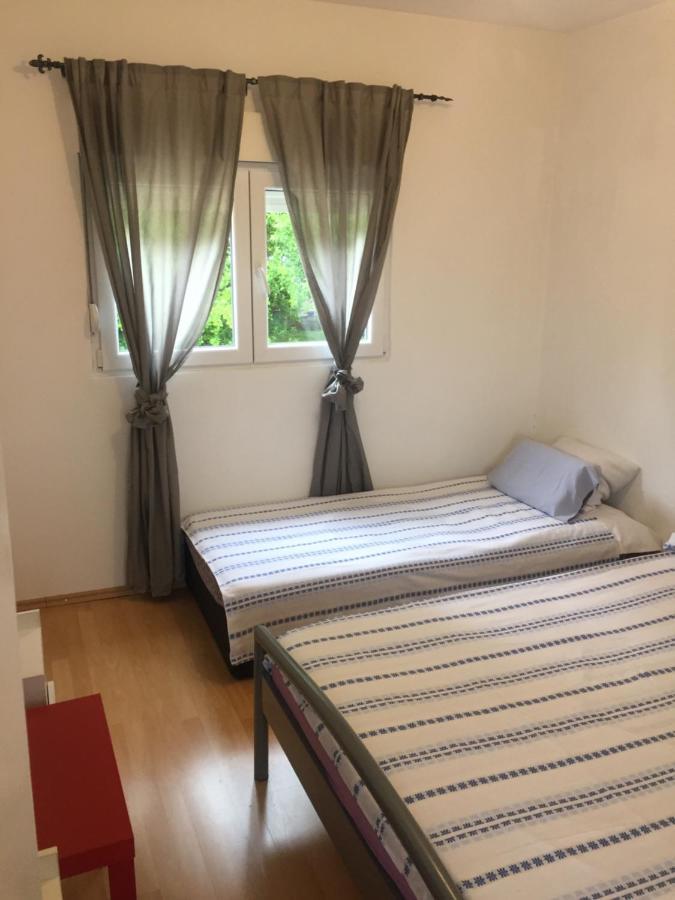 Apartman Lili Cetinje Exteriör bild